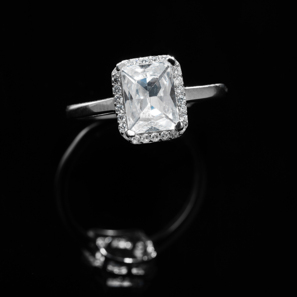 A Journey into Diamond Brilliance